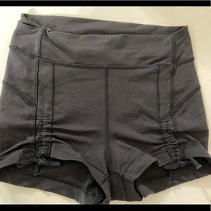 Lululemon Liberty Ruched Ribbon Short
